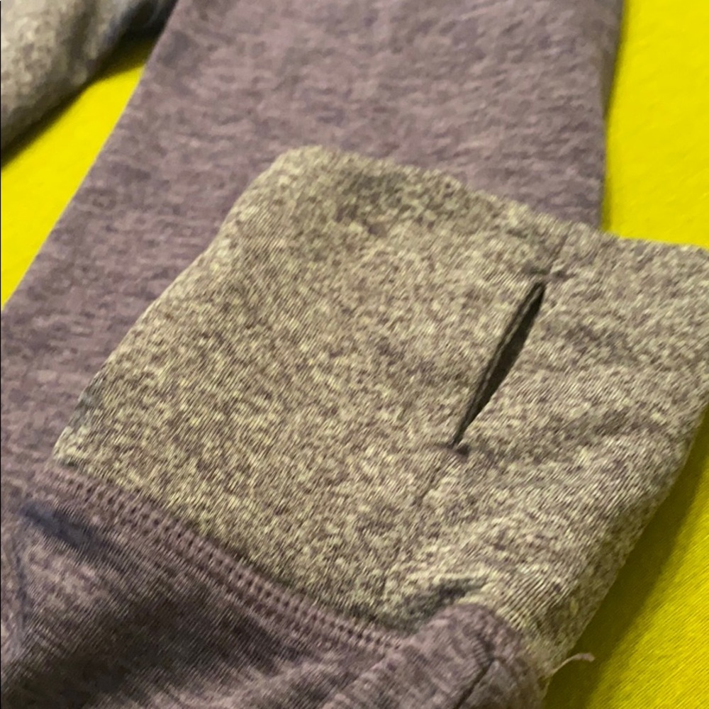 Pullover - Picture 3 of 3